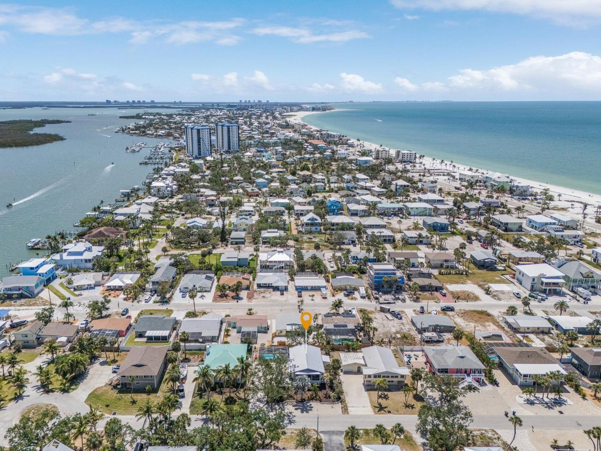 140 Barefoot Bungalow: 4Br/2Ba W/ Heated Pool! Fort Myers Beach Luaran gambar